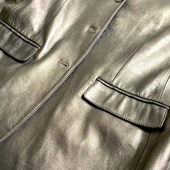 JONES NY leather metallic over black blazer. - Picture 9 of 12